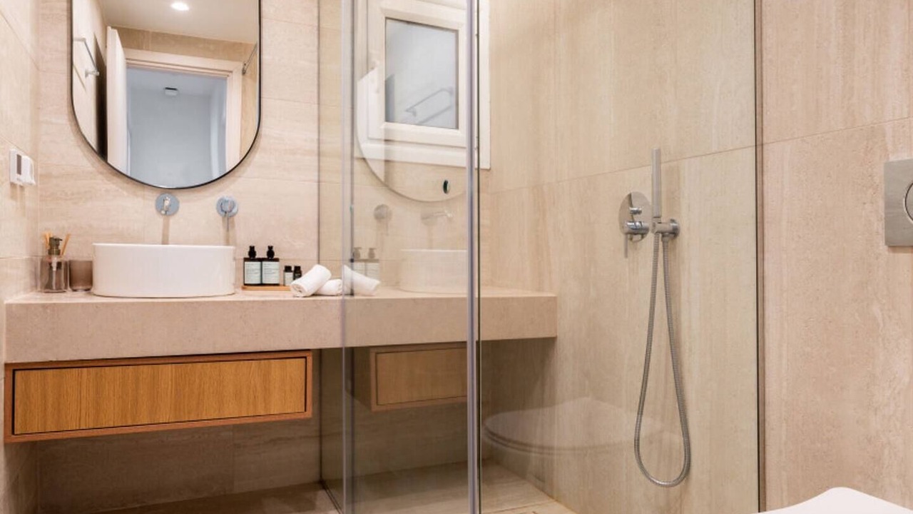 Photo of Bathroom in Voula