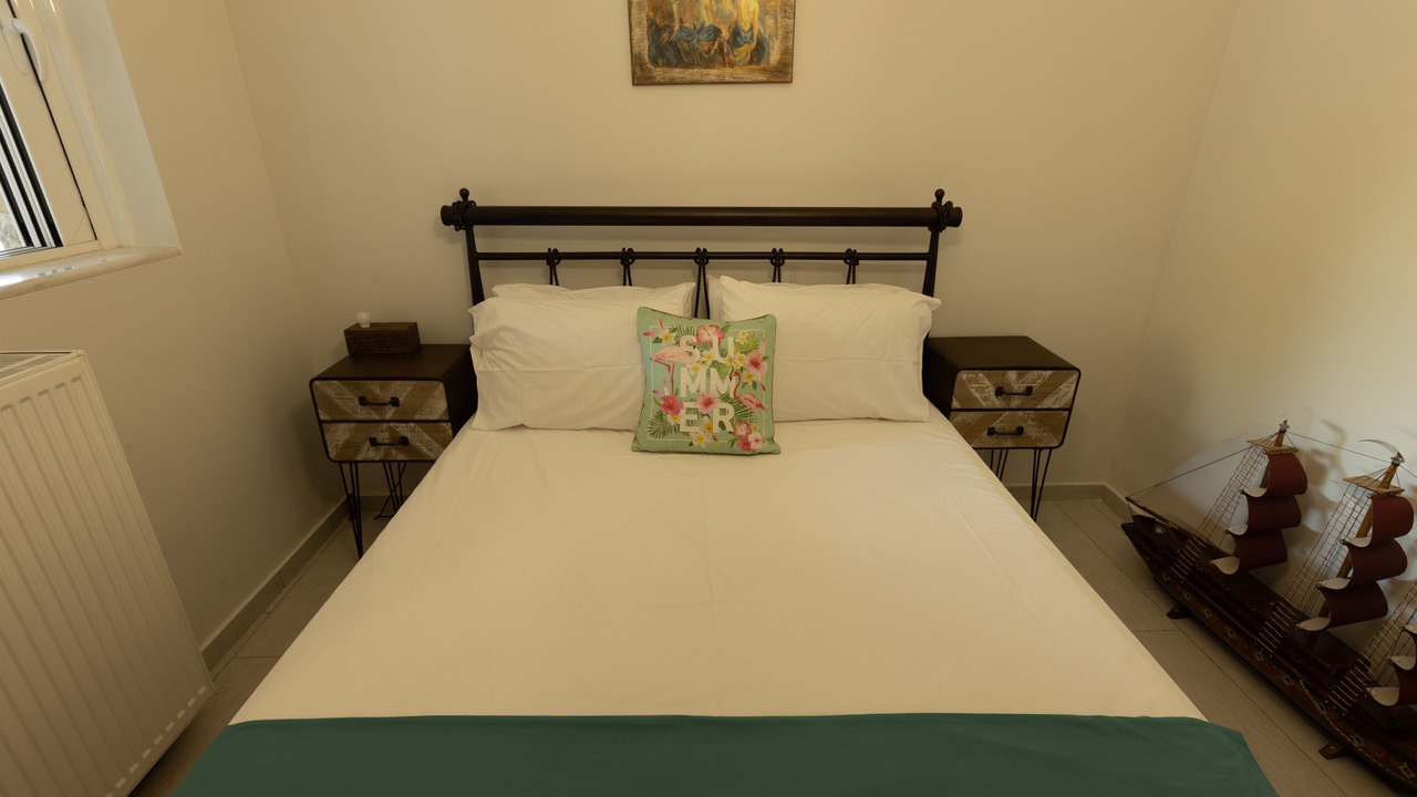 Photo of Bedroom in Agii Theodori