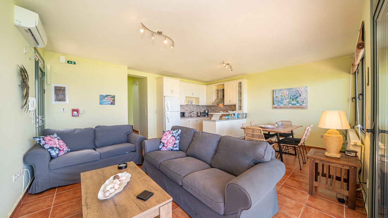 Photo of Livingroom in Karavados