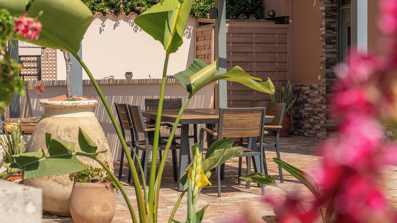 Photo of Outdoor in Karavados