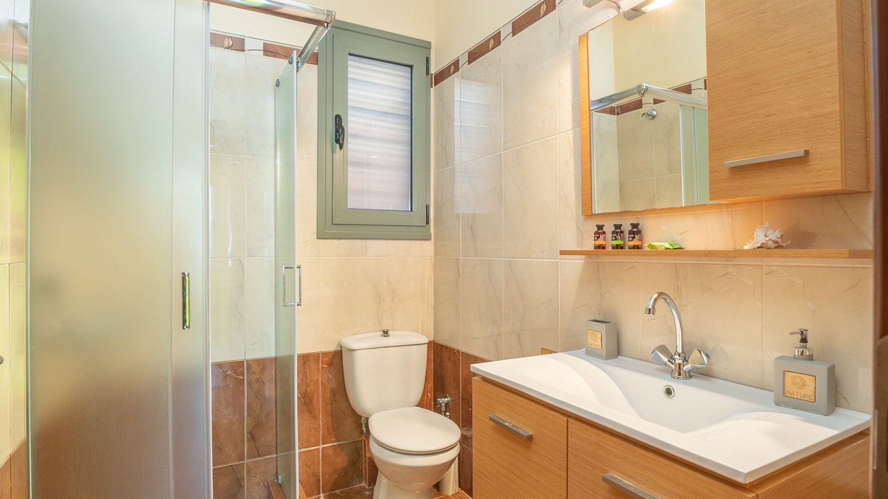 Photo of Bathroom in Karavados