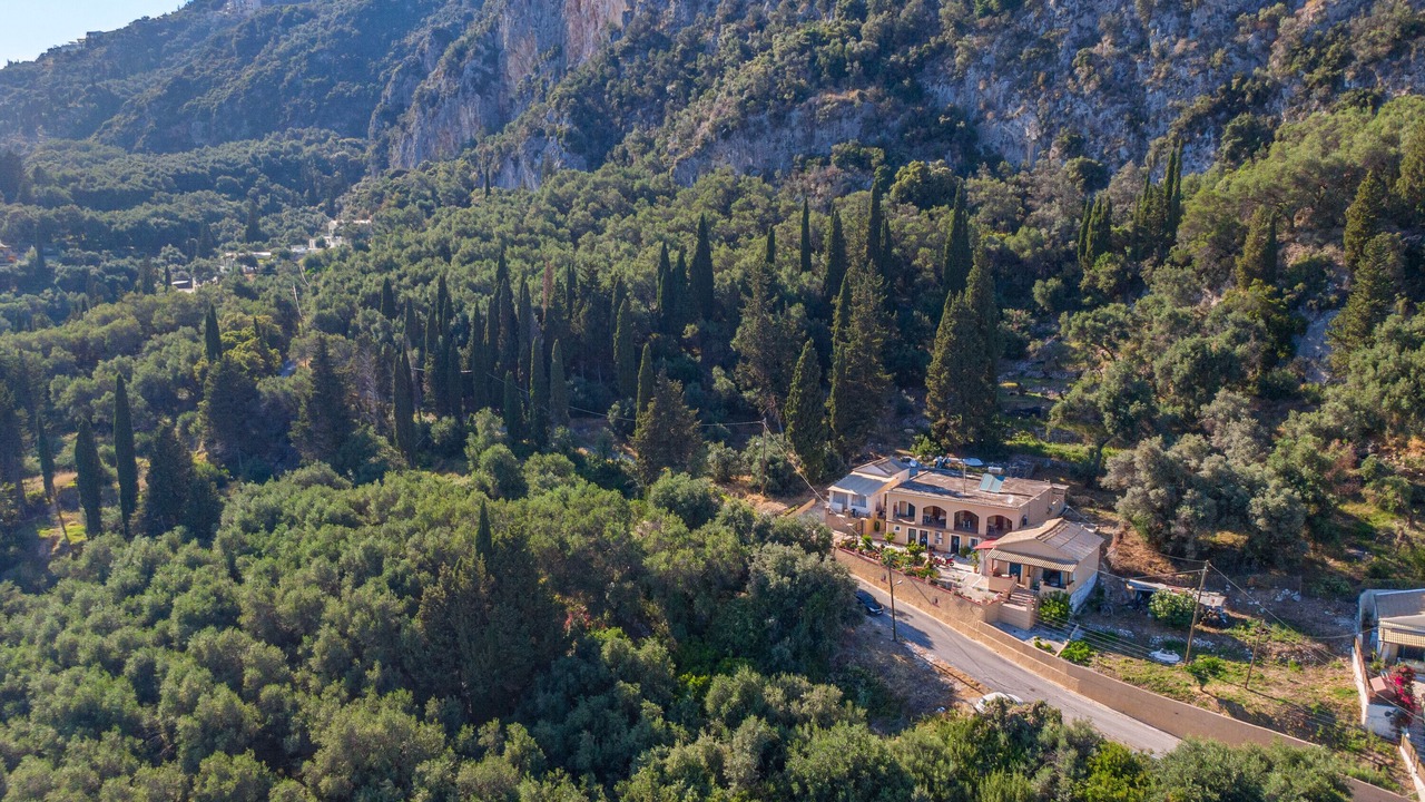 Photo of Outdoor in Lakones