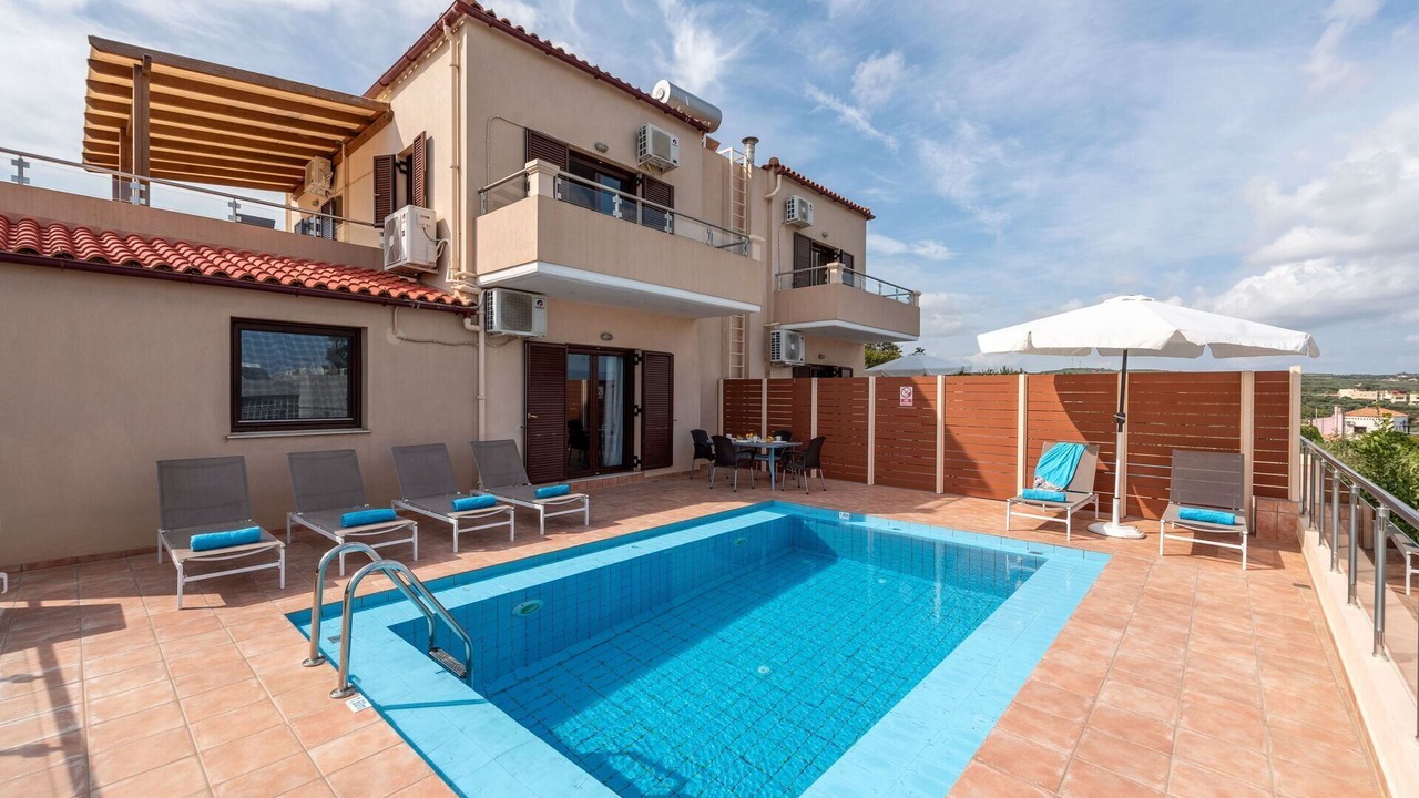Photo of Outdoor in Pyrgos Psilonerou