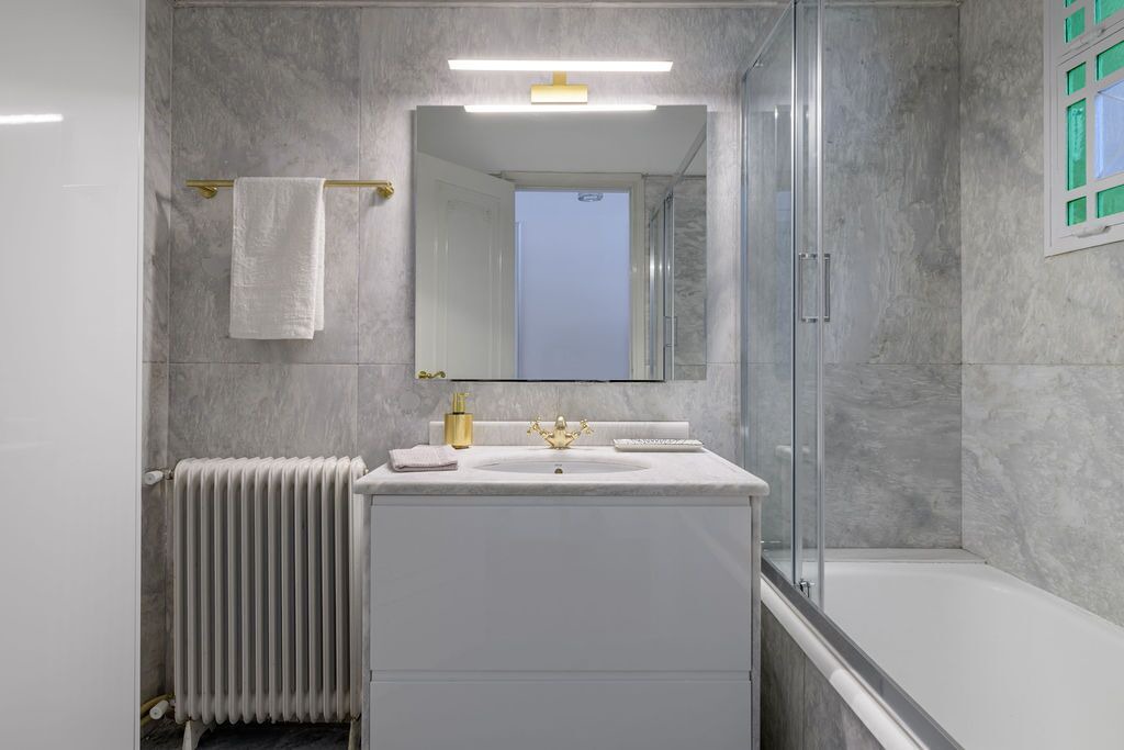 Photo of Bathroom in Plaka
