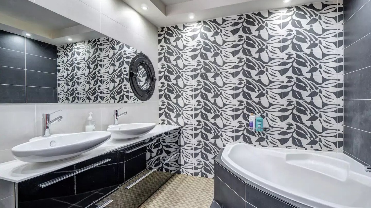Photo of Bathroom in Kropia
