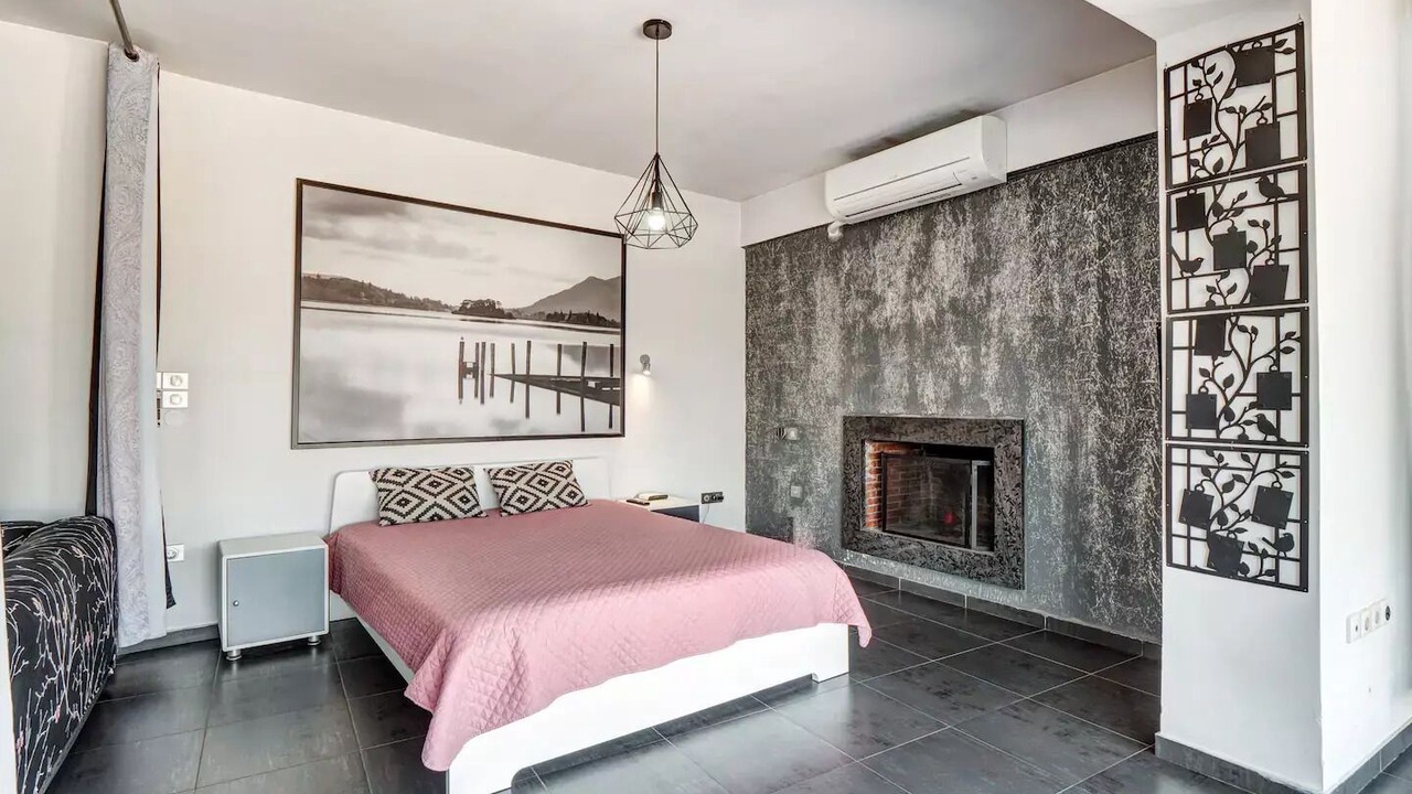 Photo of Bedroom in Kropia