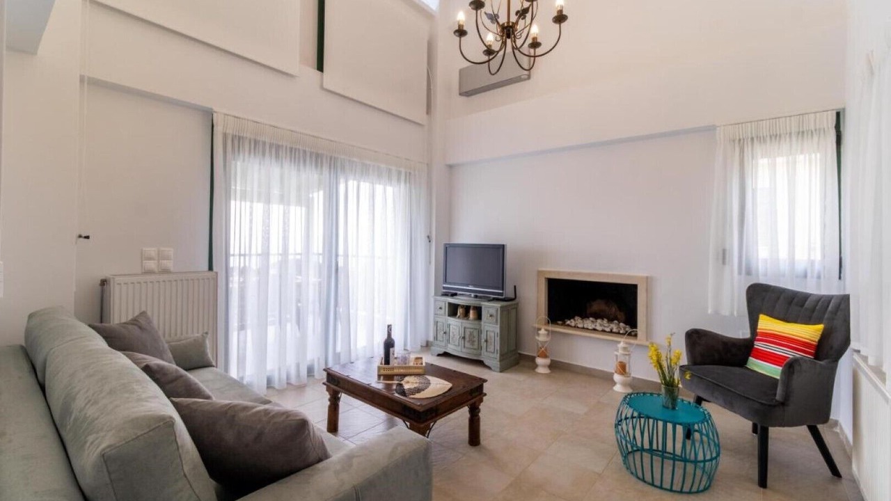 Photo of Livingroom in Drimonas