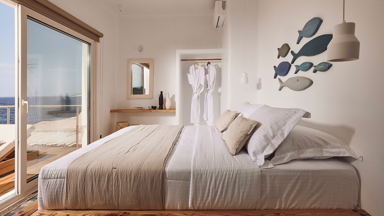 Photo of Bedroom in Milos