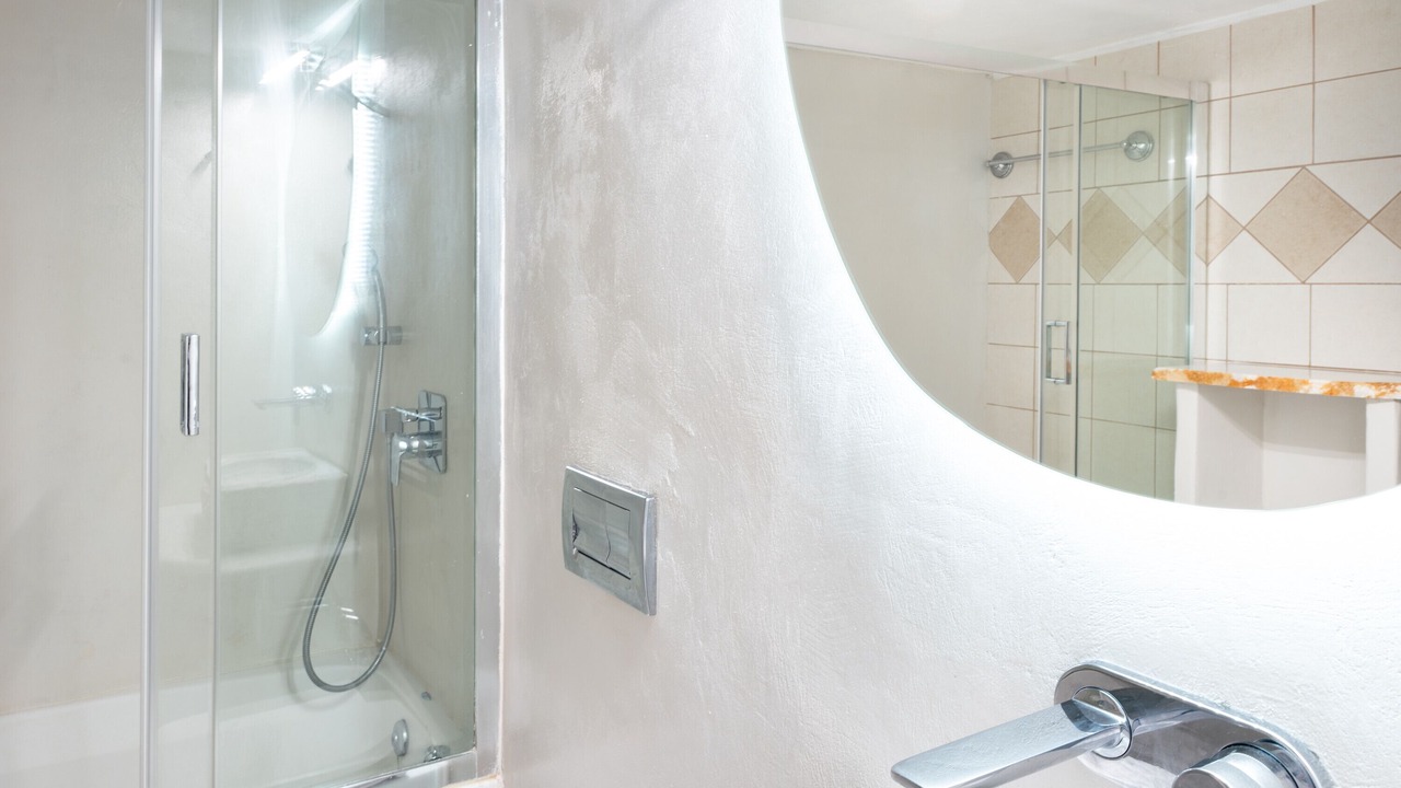 Photo of Bathroom in Glinado