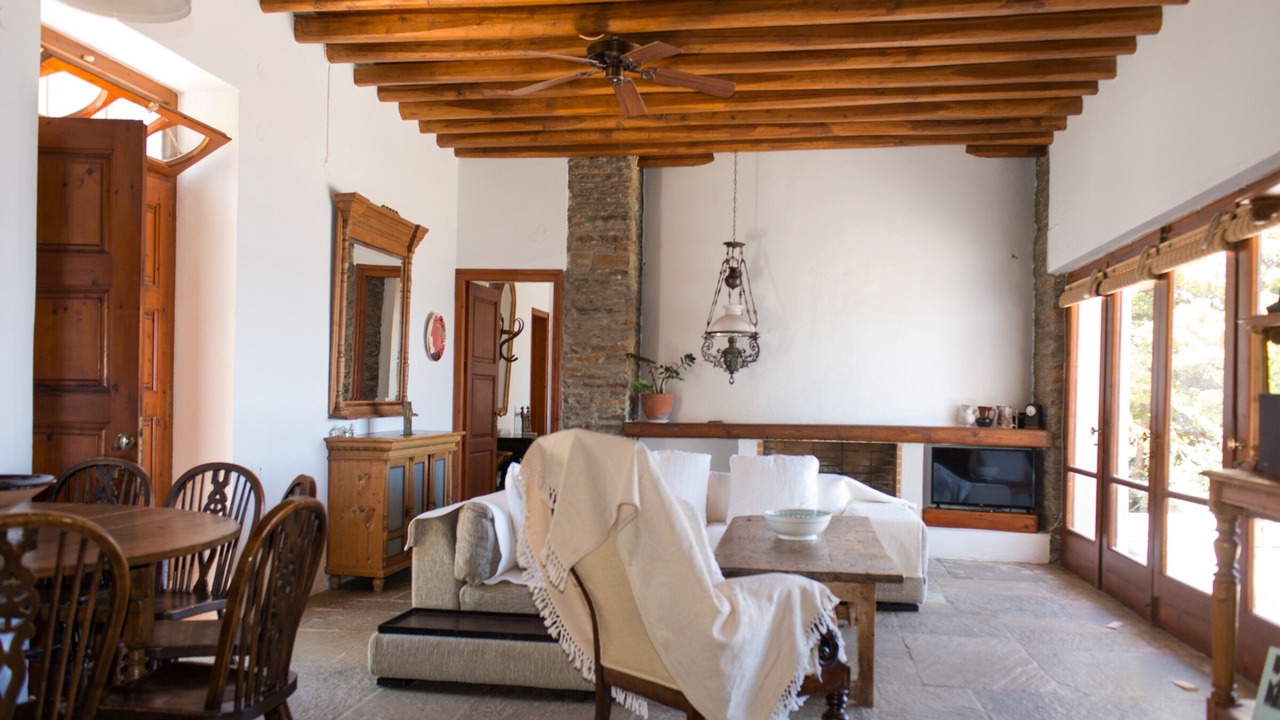 Photo of Livingroom in Chrisopigi