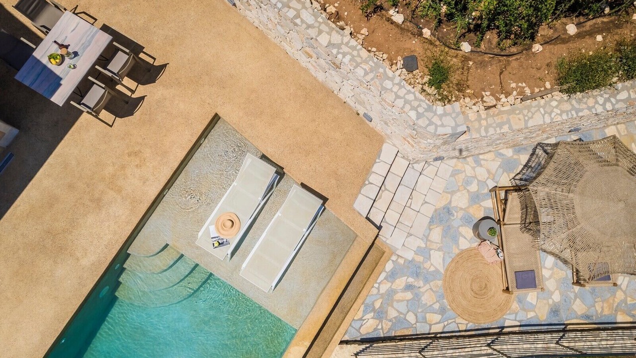 Photo of Outdoor in Tselendata