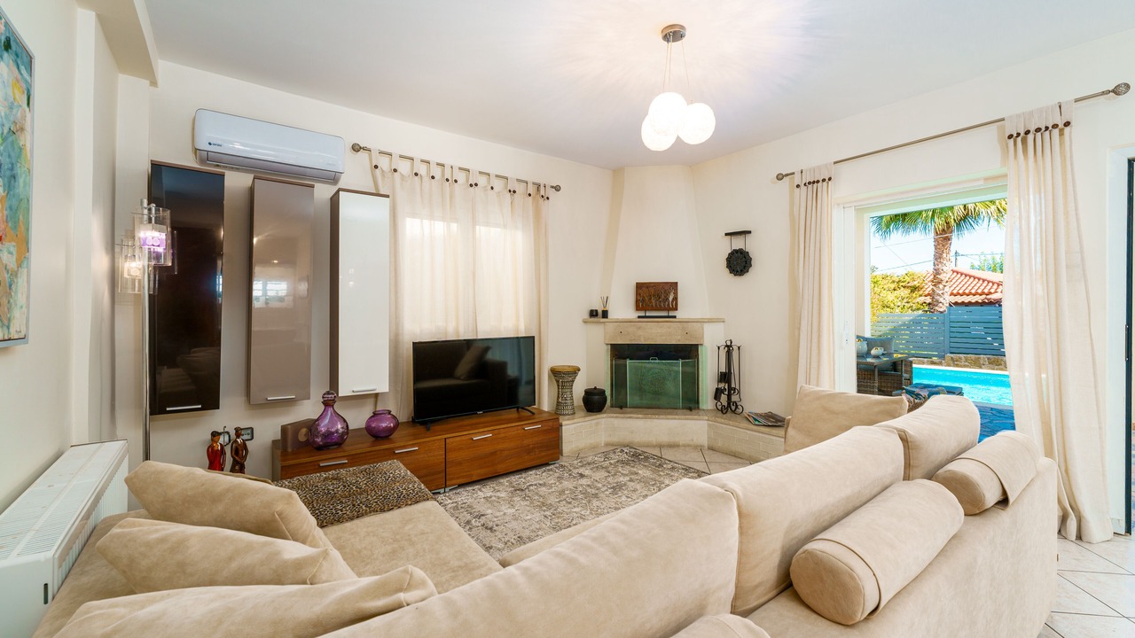 Photo of Livingroom in Oropos