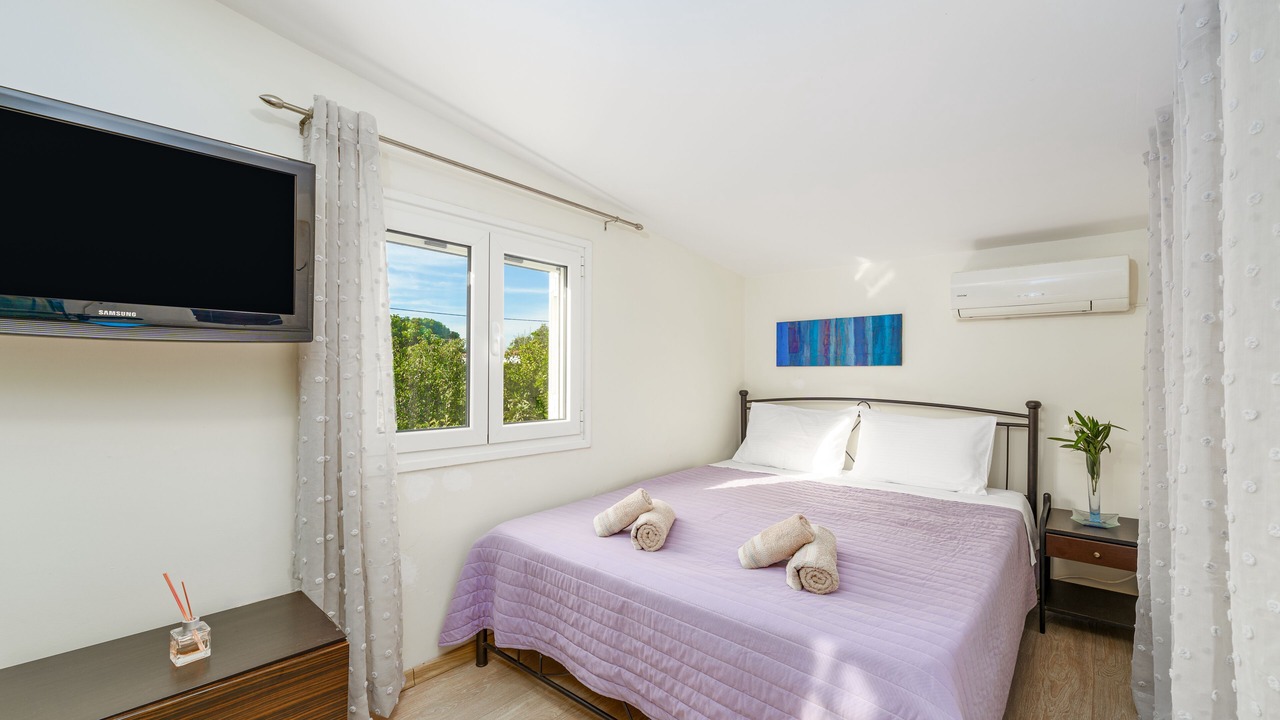 Photo of Bedroom in Oropos