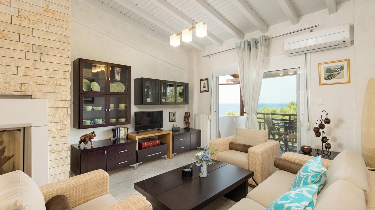 Photo of Livingroom in Neos Marmaras