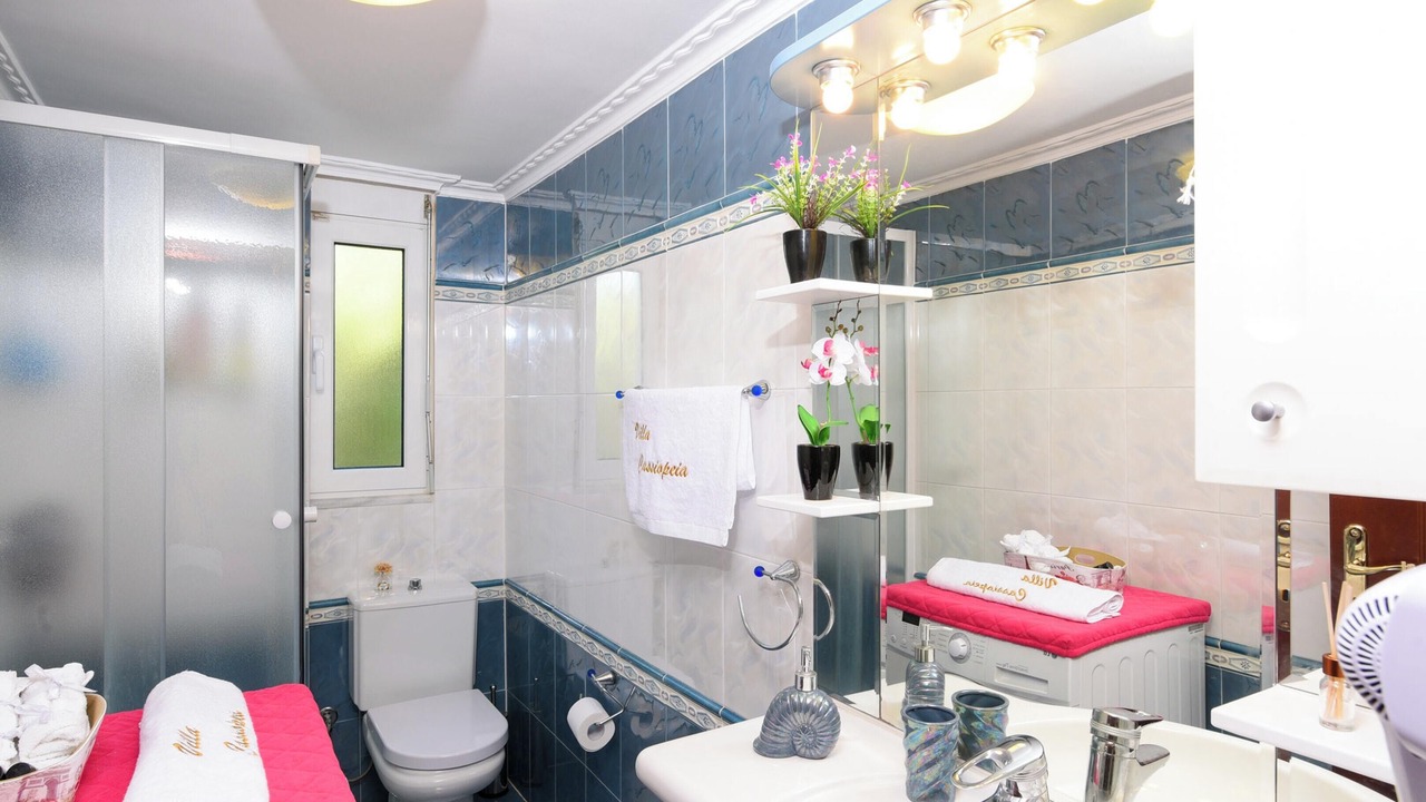 Photo of Bathroom in Kropia