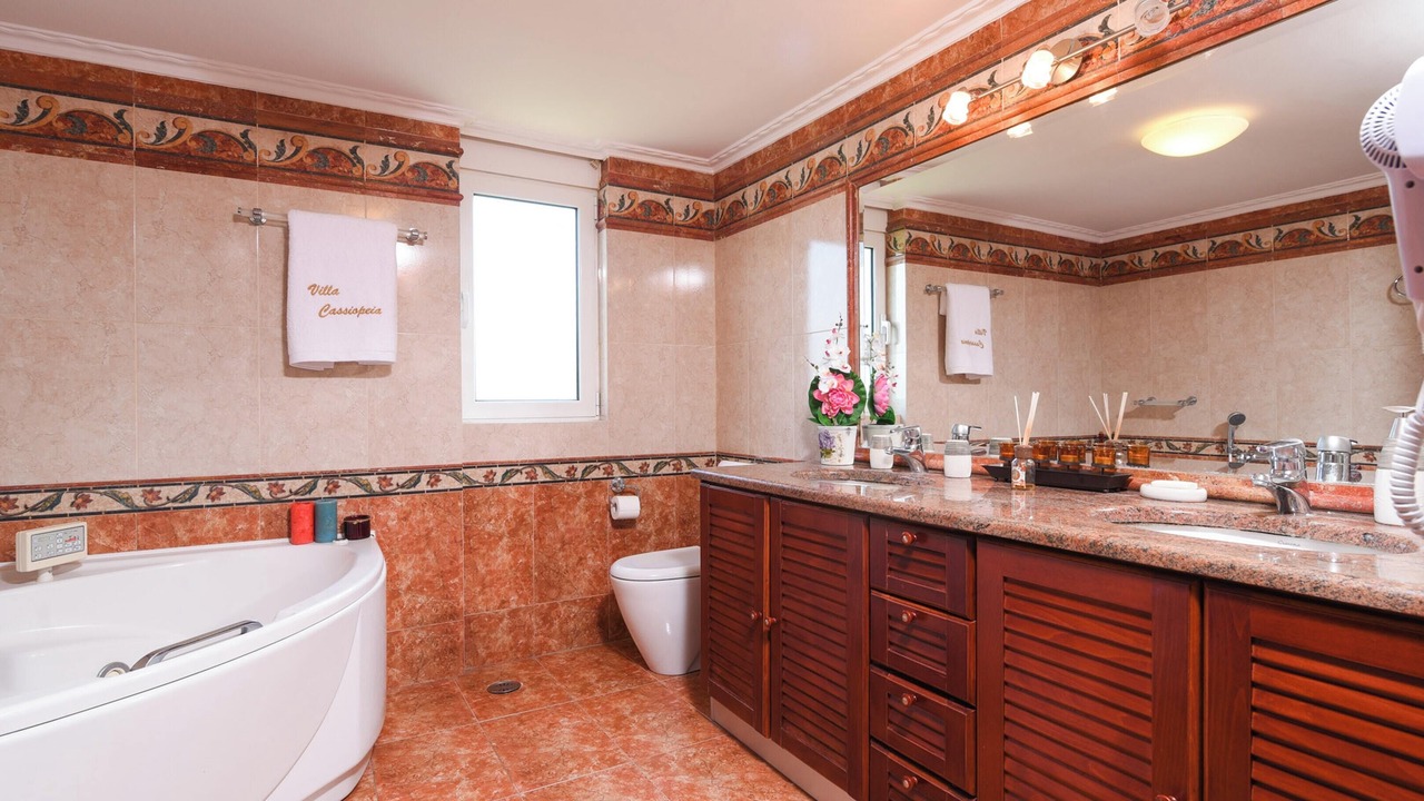 Photo of Bathroom in Kropia