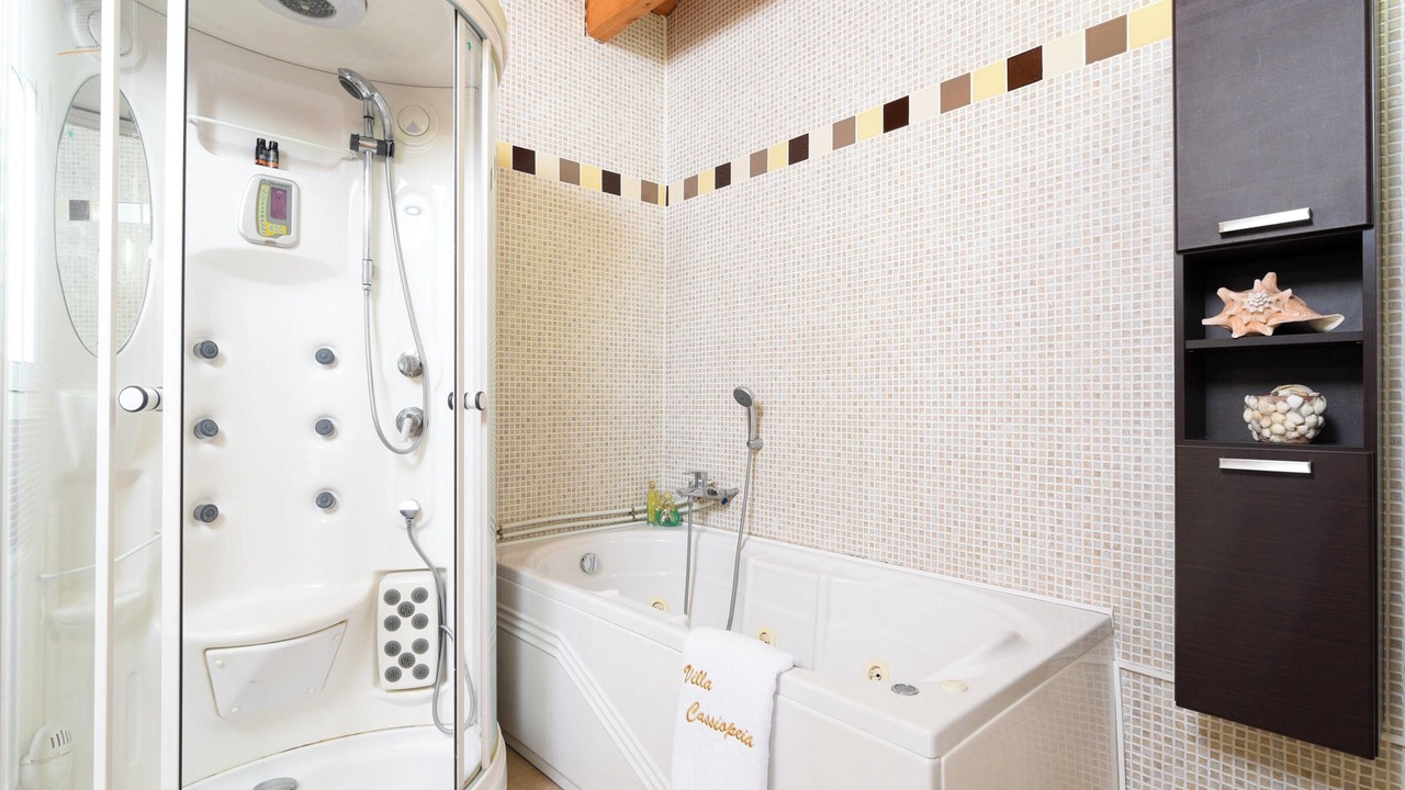 Photo of Bathroom in Kropia
