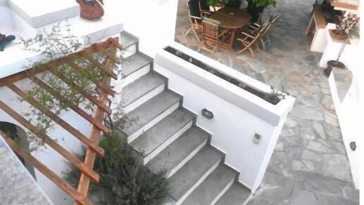 Photo of Outdoor in Paleopolis