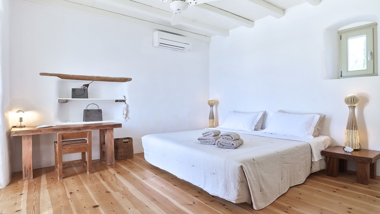Photo of Bedroom in Ampelas