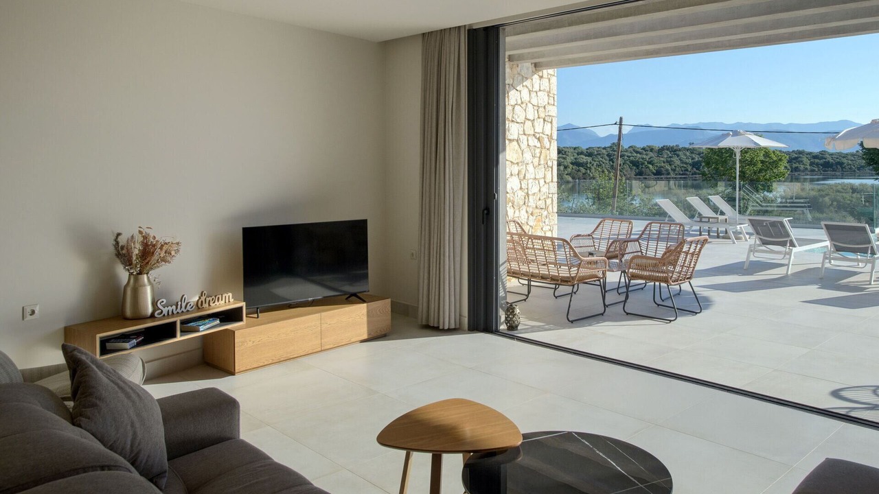 Photo of Livingroom in Petaleia