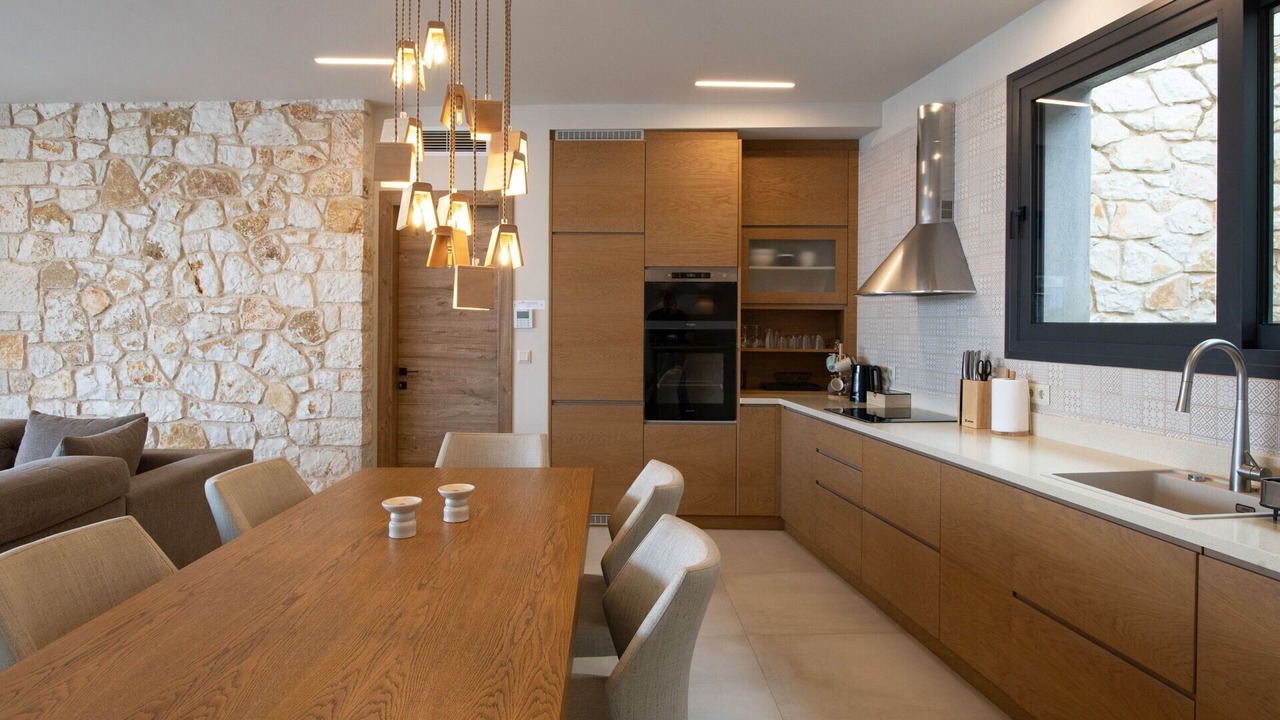 Photo of Kitchen in Petaleia