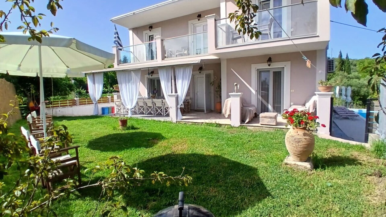 Photo of Patio Balcony in Termenades