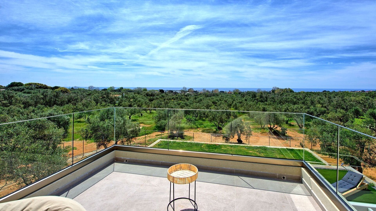 Photo of Patio Balcony in Dafnata