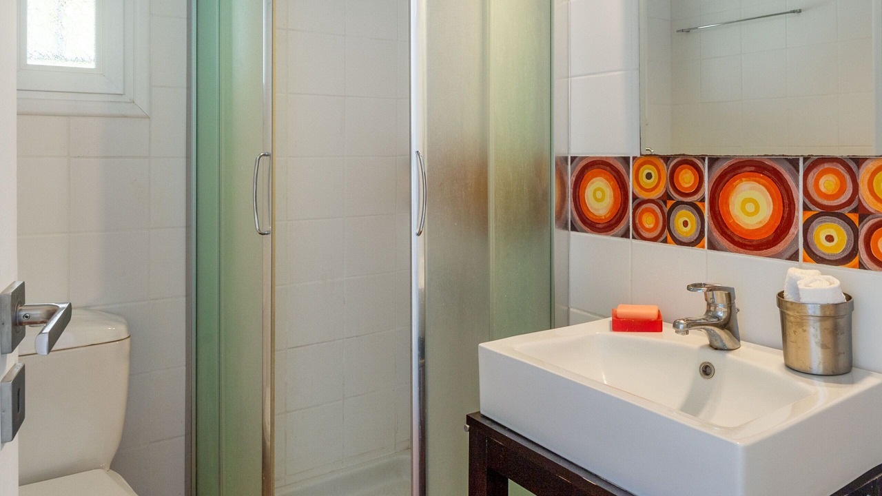 Photo of Bathroom in Saronikos