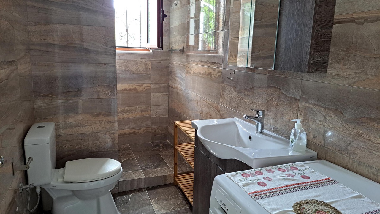 Photo of Bathroom in Aipeia