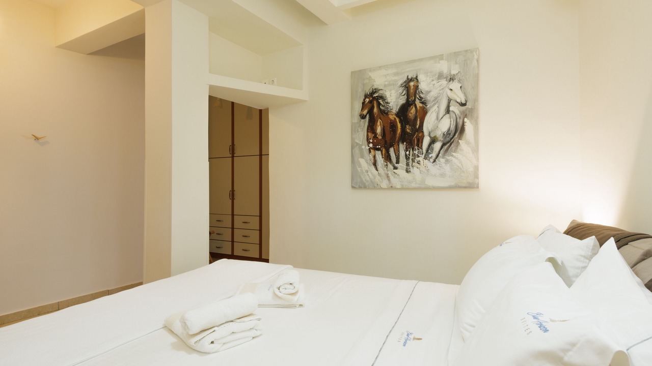 Photo of Bedroom in Astros