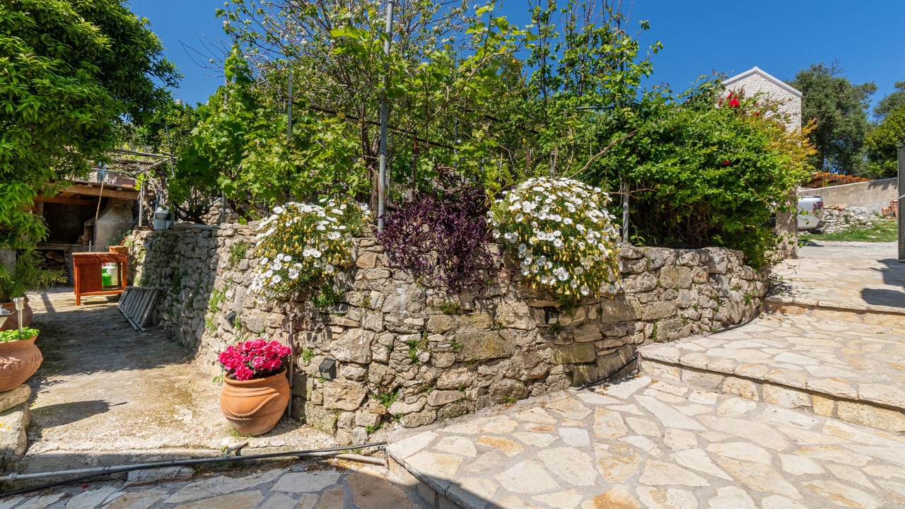 Photo of Outdoor in Koutsi