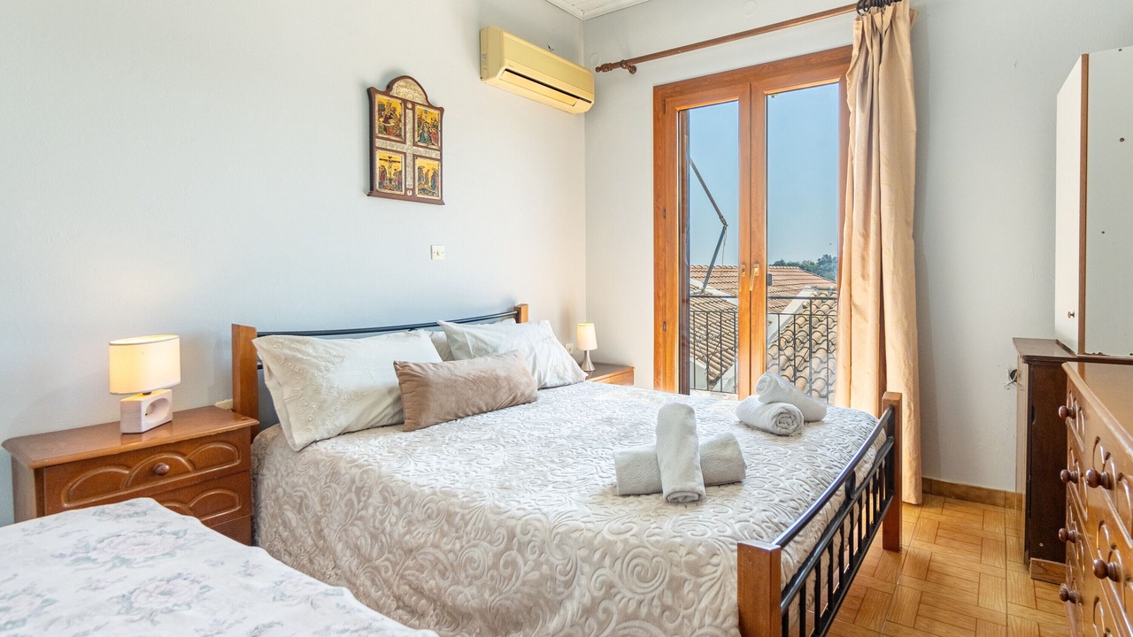 Photo of Bedroom in Koutsi