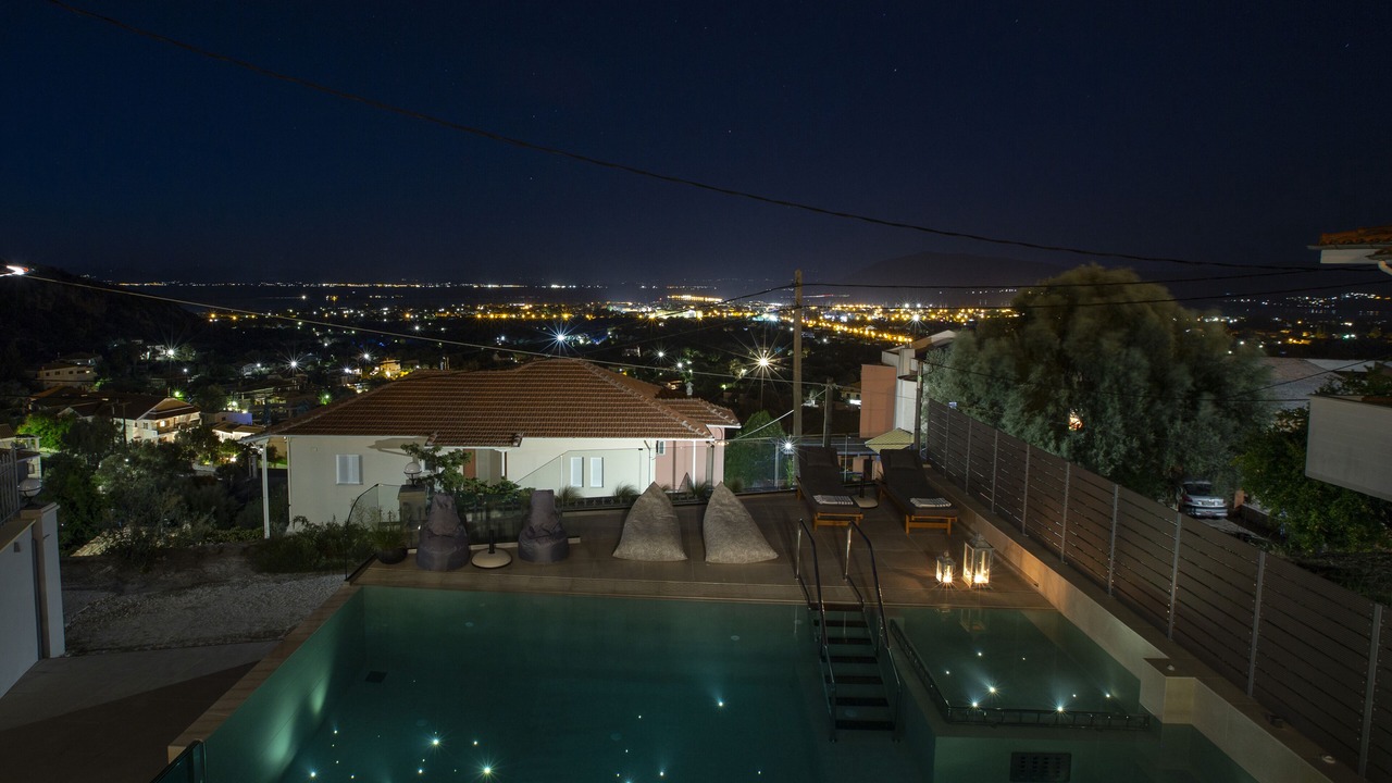 Photo of Outdoor in Apolpaina