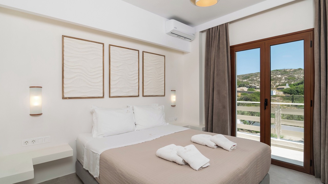Photo of Bedroom in Adamas