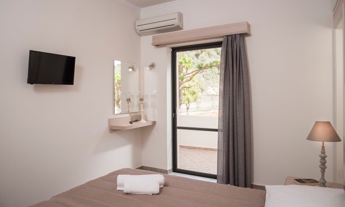 Photo of Bedroom in Gialos