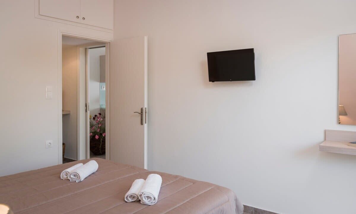Photo of Bedroom in Gialos