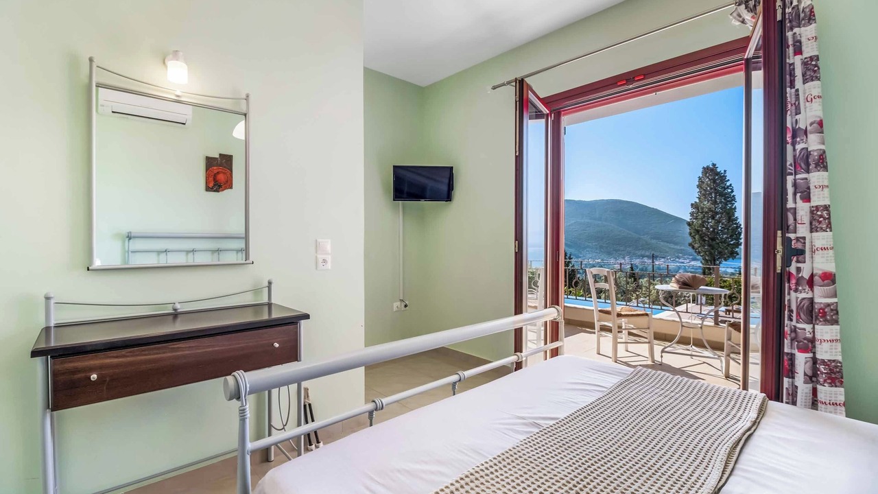 Photo of Bedroom in Evgiros