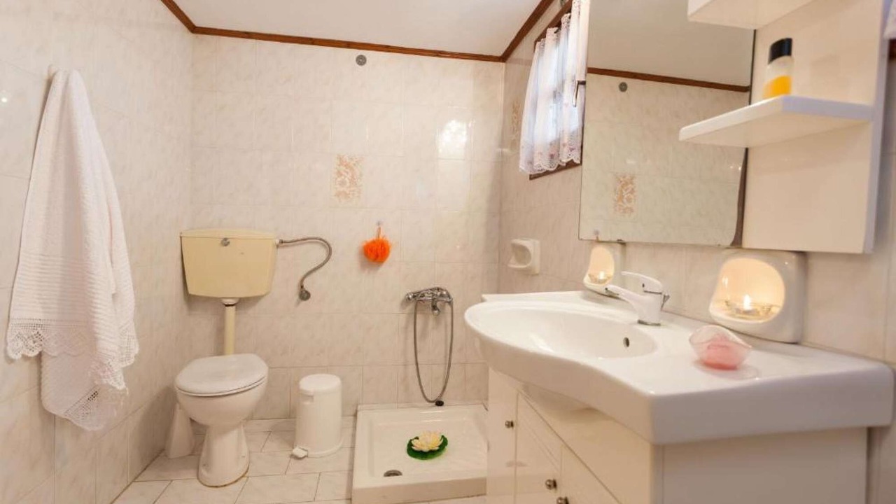 Photo of Bathroom in Maries