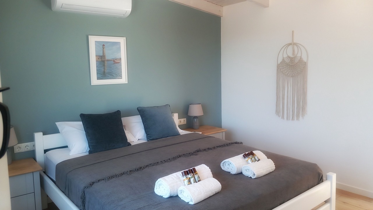 Photo of Bedroom in Armenoi