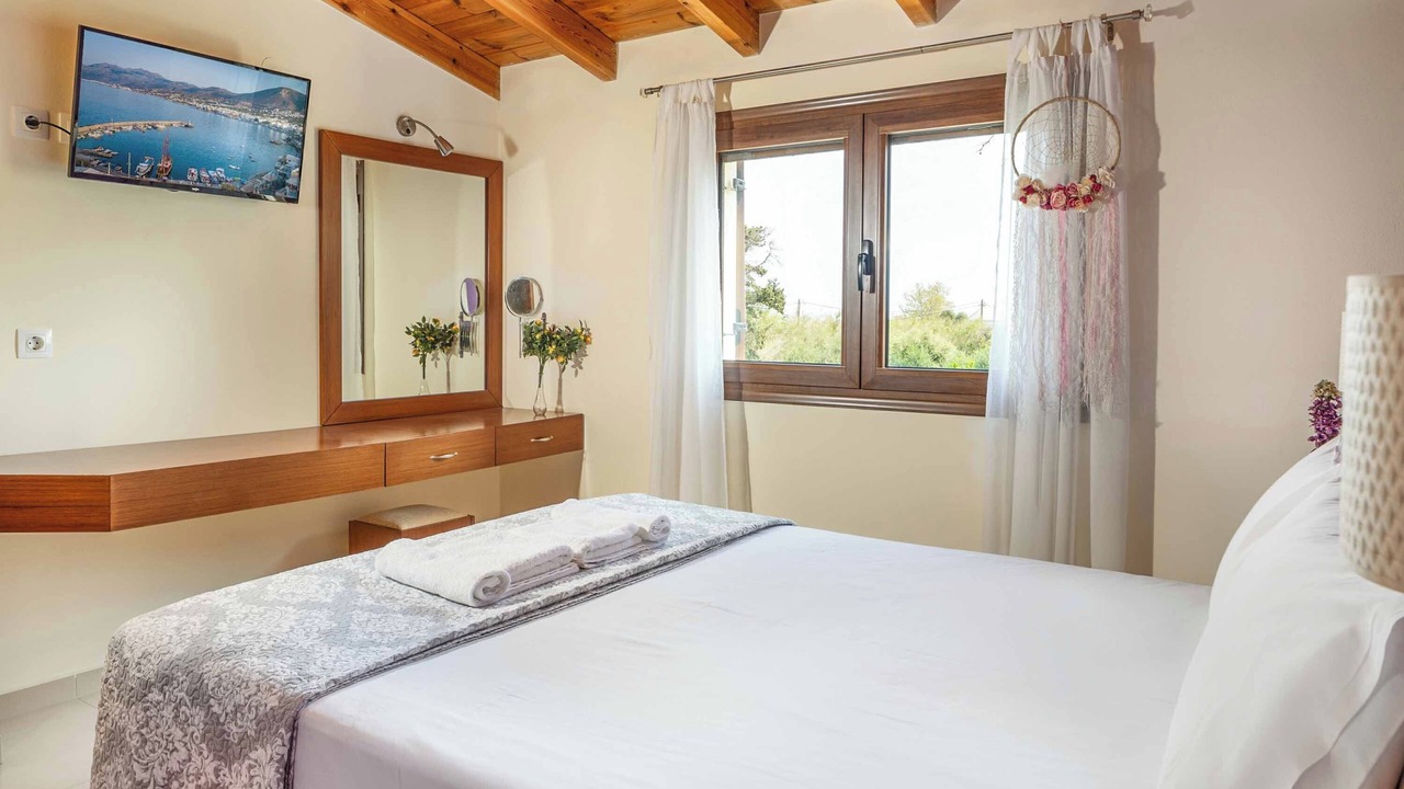 Photo of Bedroom in Platanias Town