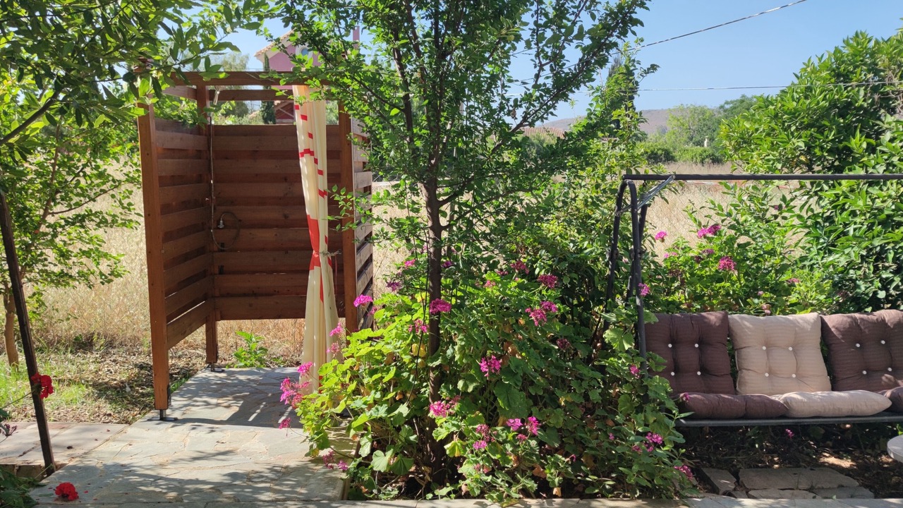 Photo of Outdoor in Asini