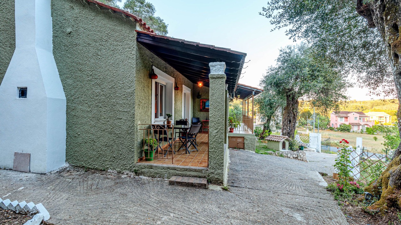 Photo of Patio Balcony in Doukades