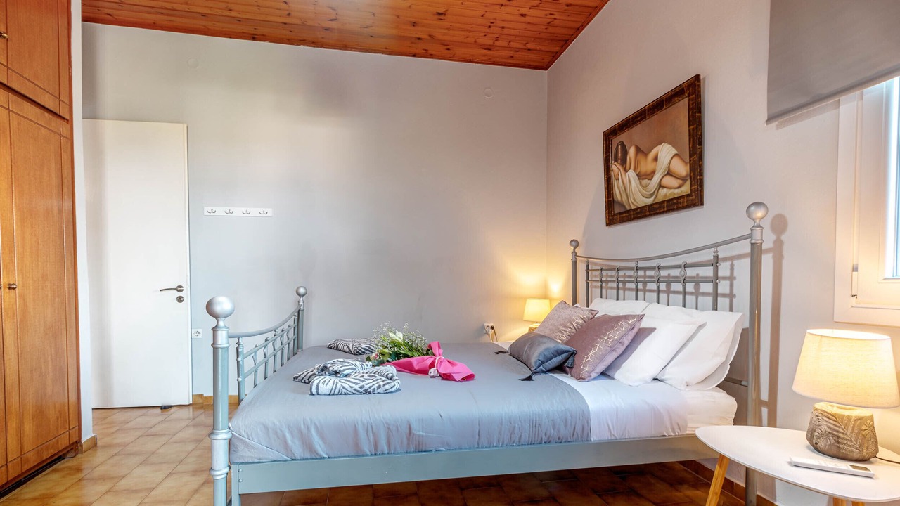 Photo of Bedroom in Doukades