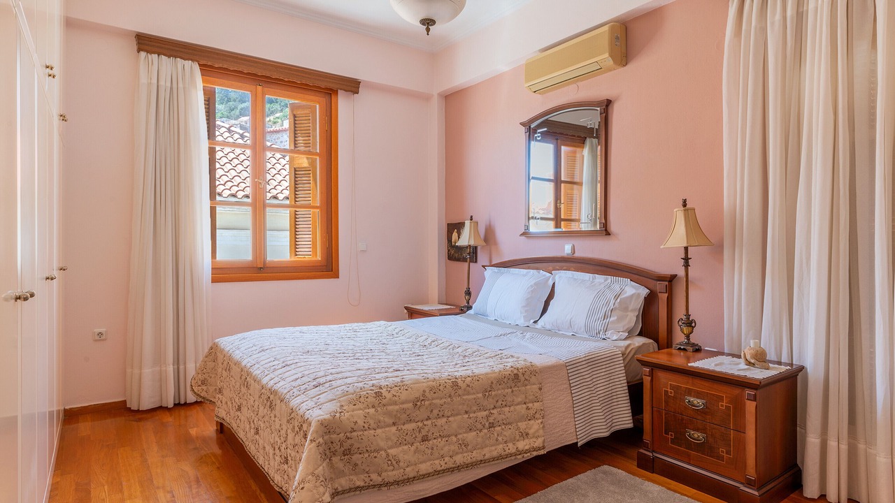 Photo of Bedroom in Gythio