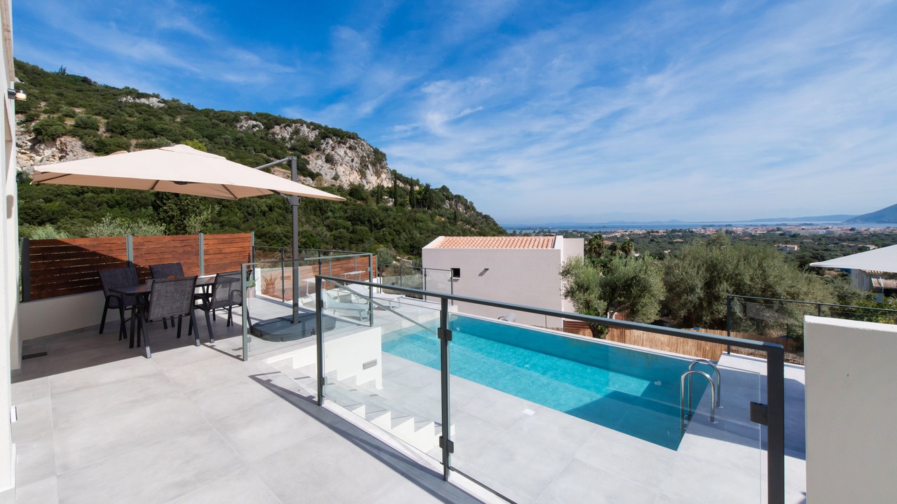 Photo of Outdoor in Apolpaina
