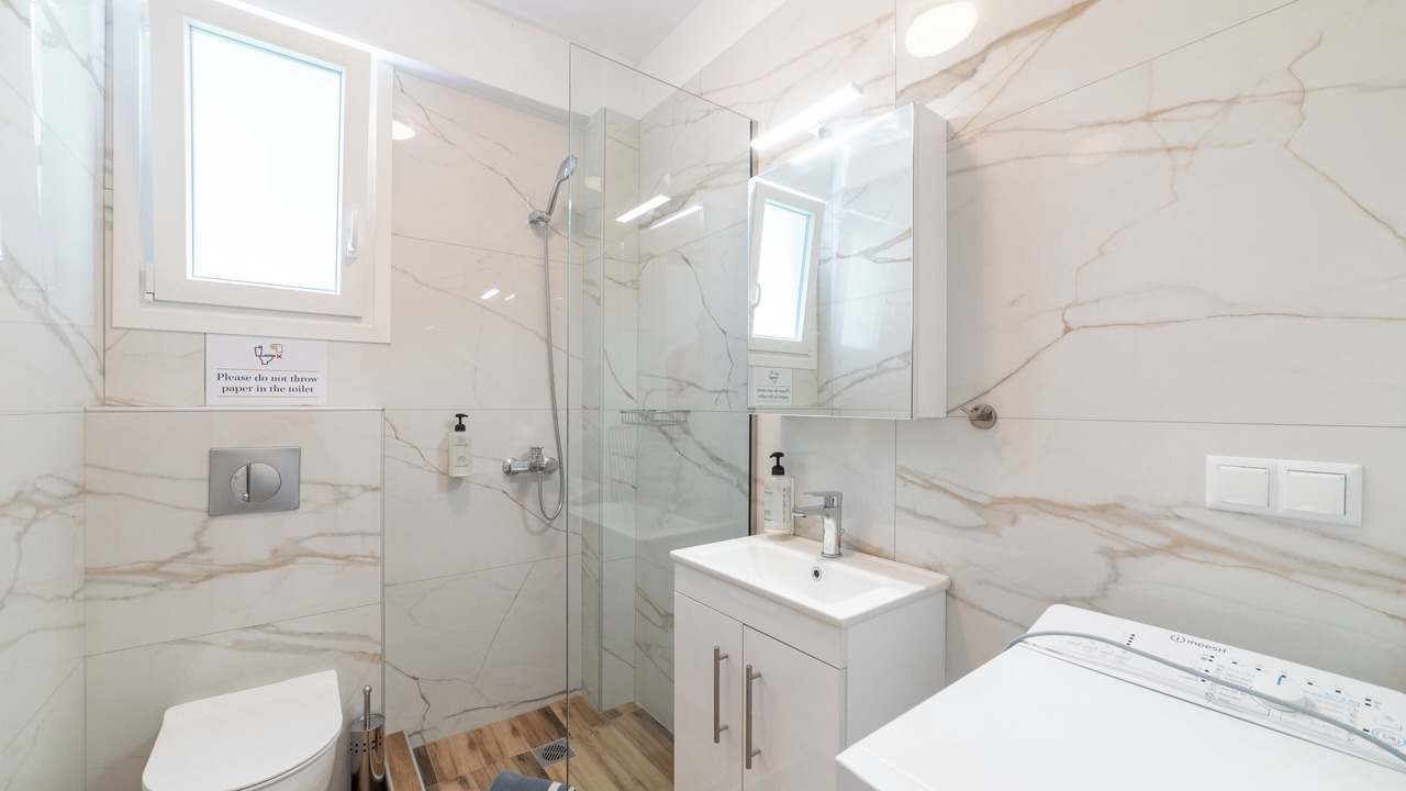 Photo of Bathroom in Pangaio