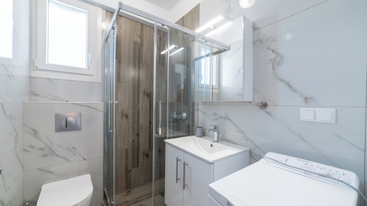 Photo of Bathroom in Pangaio