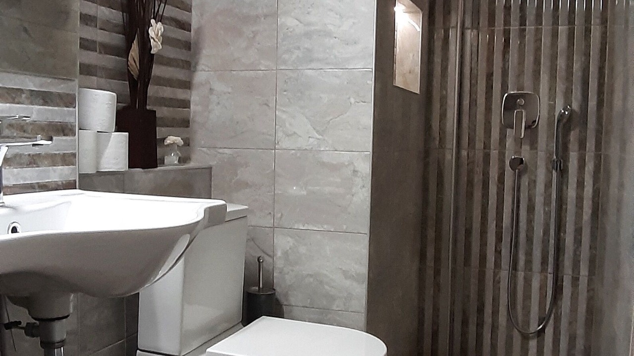 Photo of Bathroom in Omonia