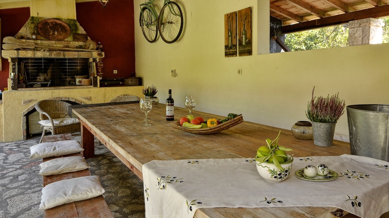 Photo of Outdoor in Molos
