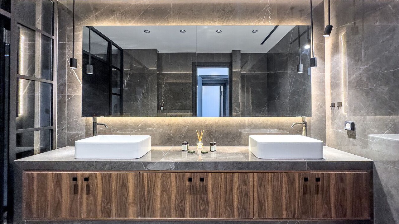 Photo of Bathroom in Ampelokipoi